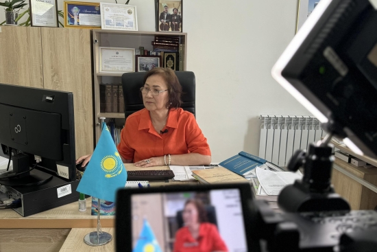 Қалалық архив – «Хабардан» сөйлейді... Астана қаласы Мемлекеттік архивіне «Хабар» телеарнасының «Оян» таңғы бағдарламасының тілшісі Бағлан Тұрғанбек келді. Ол 31 мамыр – саяси қуғын-сүргін құрбандарын еске алу күніне орай архивтегі сарғайған парақтарды сө