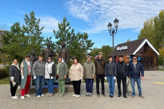 20 қыркүйек күні қаламызда дәстүрлі жалпы қалалық сенбілік өтті. Қоршаған ортаны қорғау мен тазалықты сақтауға бағытталған шараға түрлі мекемелердің қызметкерлері белсене қатысты.  Бұл игі іске Астана қаласының Тілдерді дамыту және архив ісі басқармасы, с